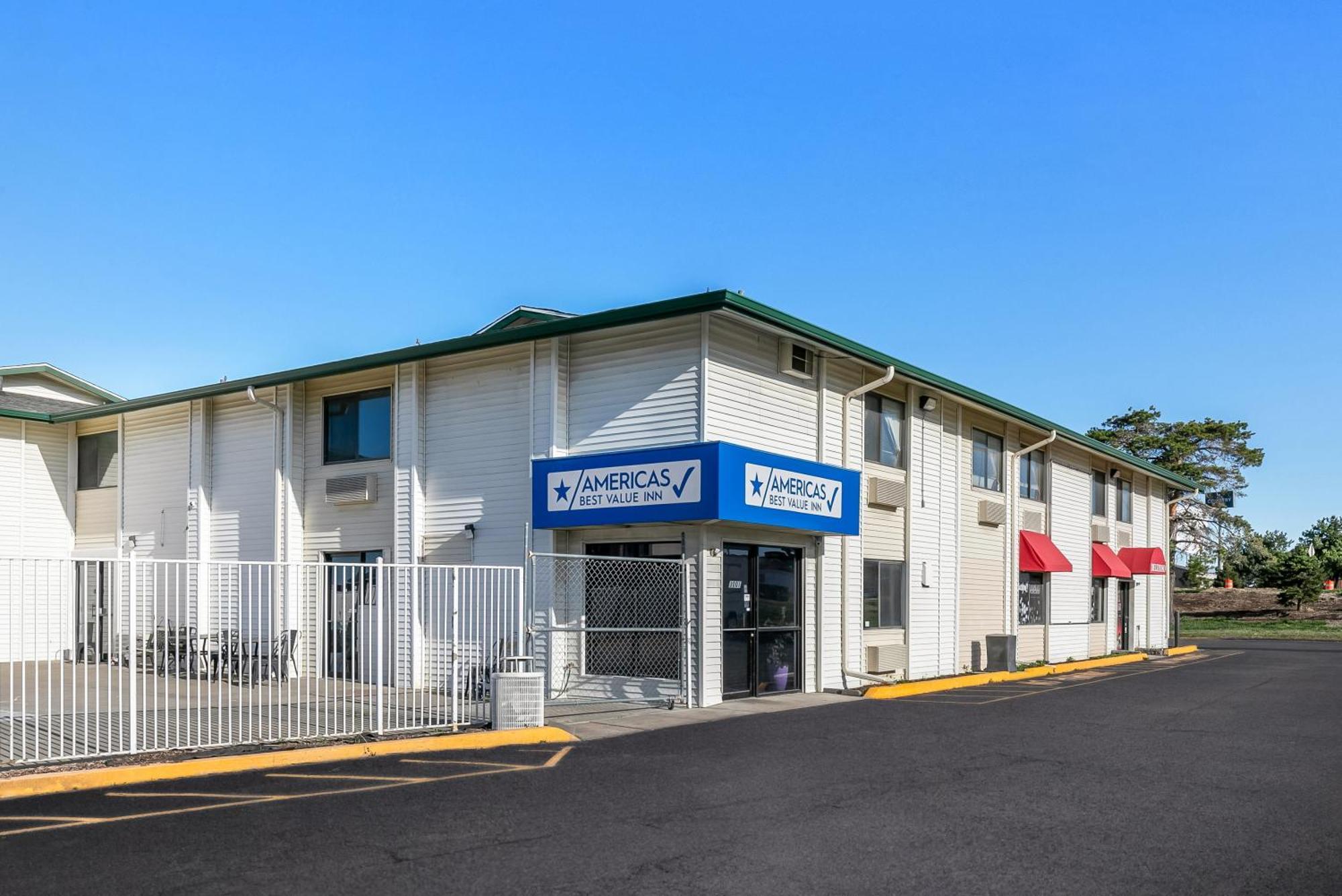 Americas Best Value Inn - Lincoln Airport Εξωτερικό φωτογραφία