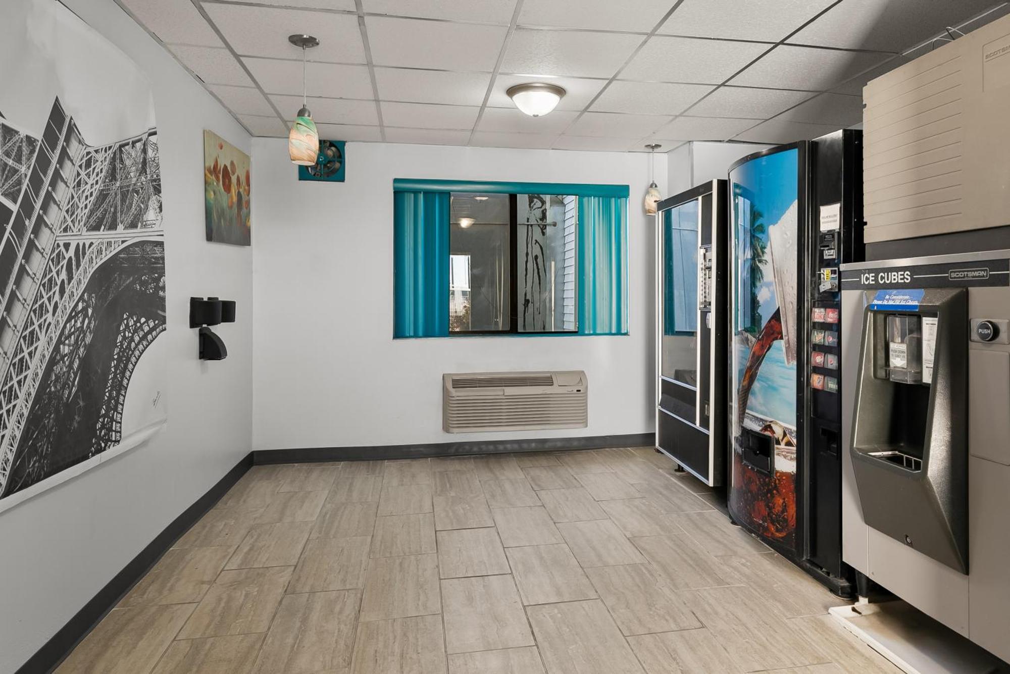 Americas Best Value Inn - Lincoln Airport Εξωτερικό φωτογραφία